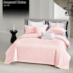bedcover putih hotel